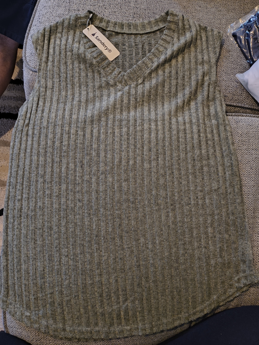 Olive Ribbed V-Neck Sleeveless Shirt